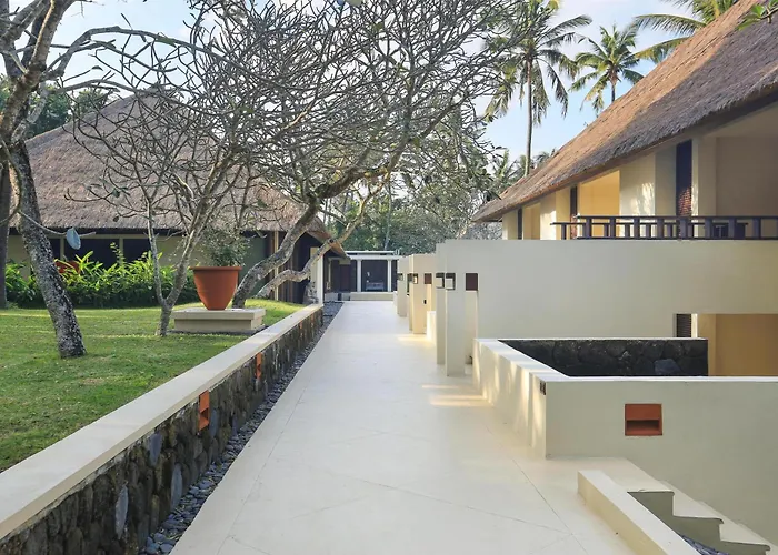 Alila Manggis 4*